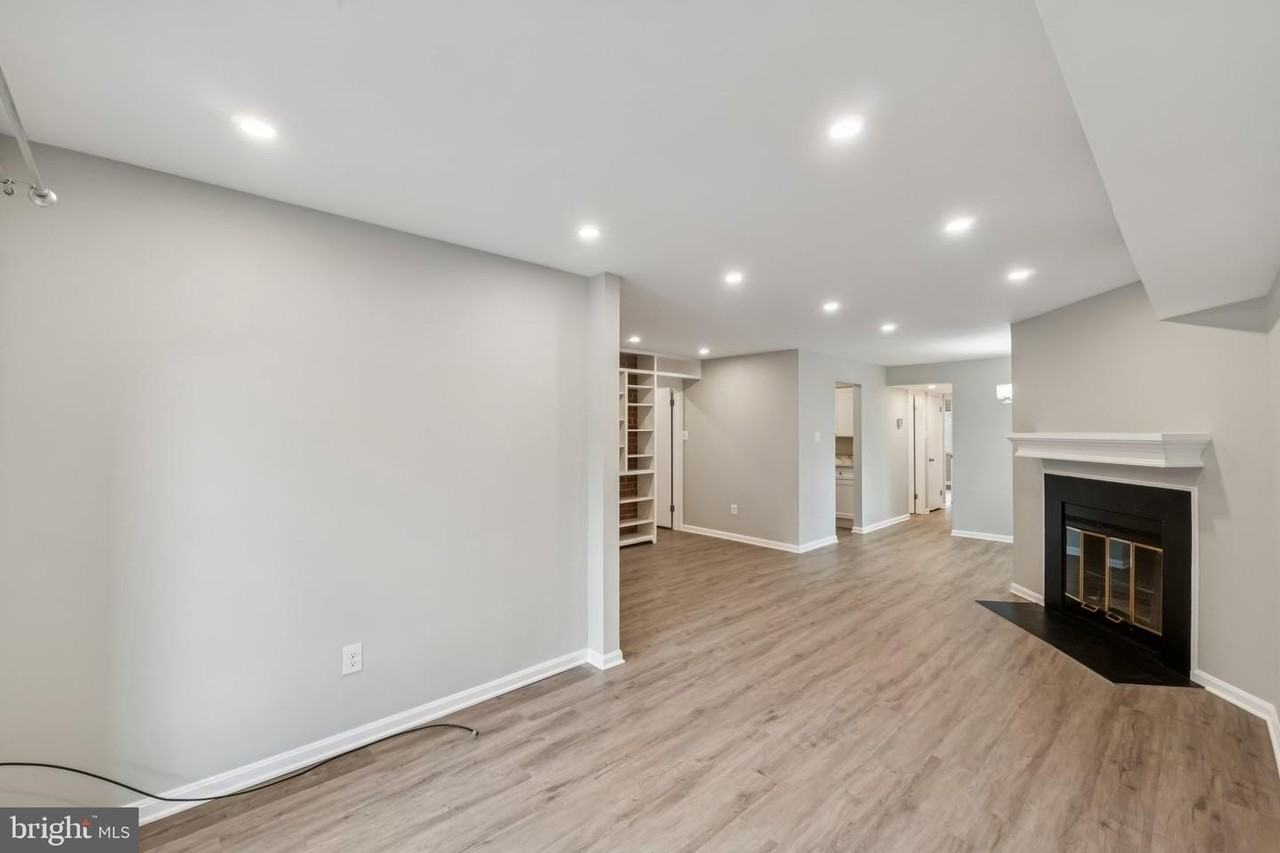 3437 Summit Ct Ne - Photo 5 of 26