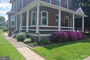 featured image of 330 Broad St