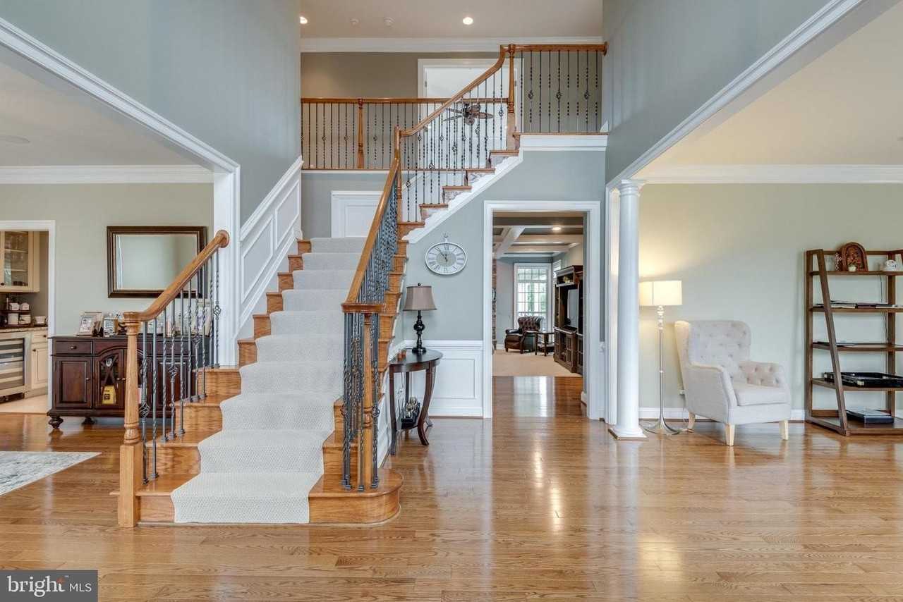 41398 Hagley Pl - Photo 6 of 49