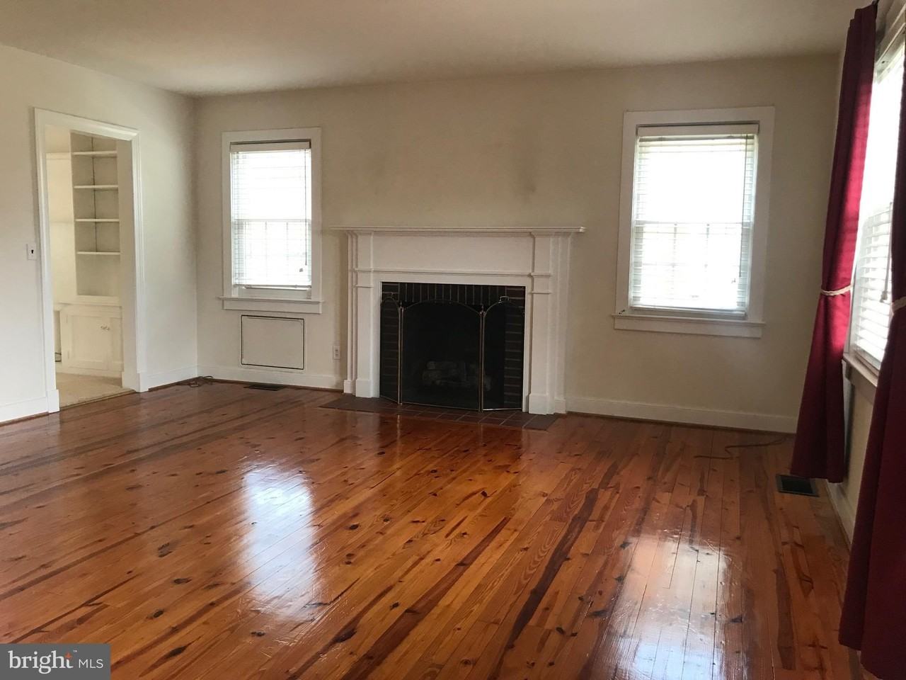 1208 Littlepage St - Photo 4 of 19