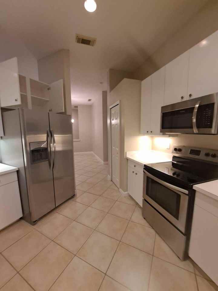 Andrews Ave - Photo 5 of 16