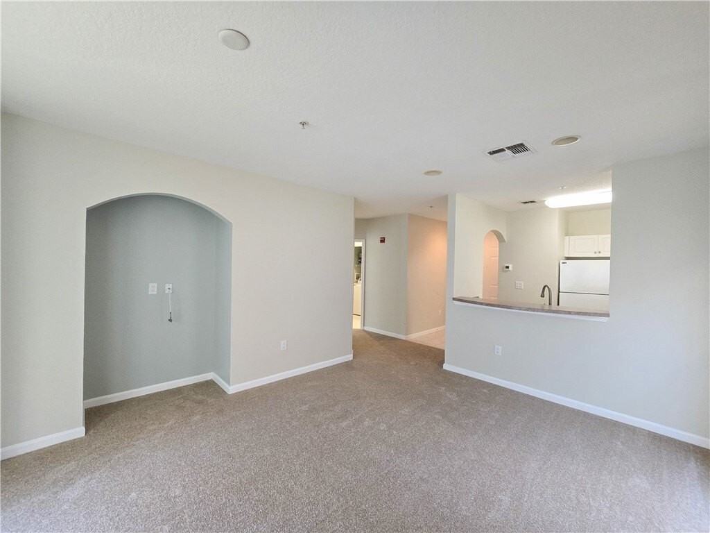 5035 Fairways Cir Apt C207 - Photo 7 of 20