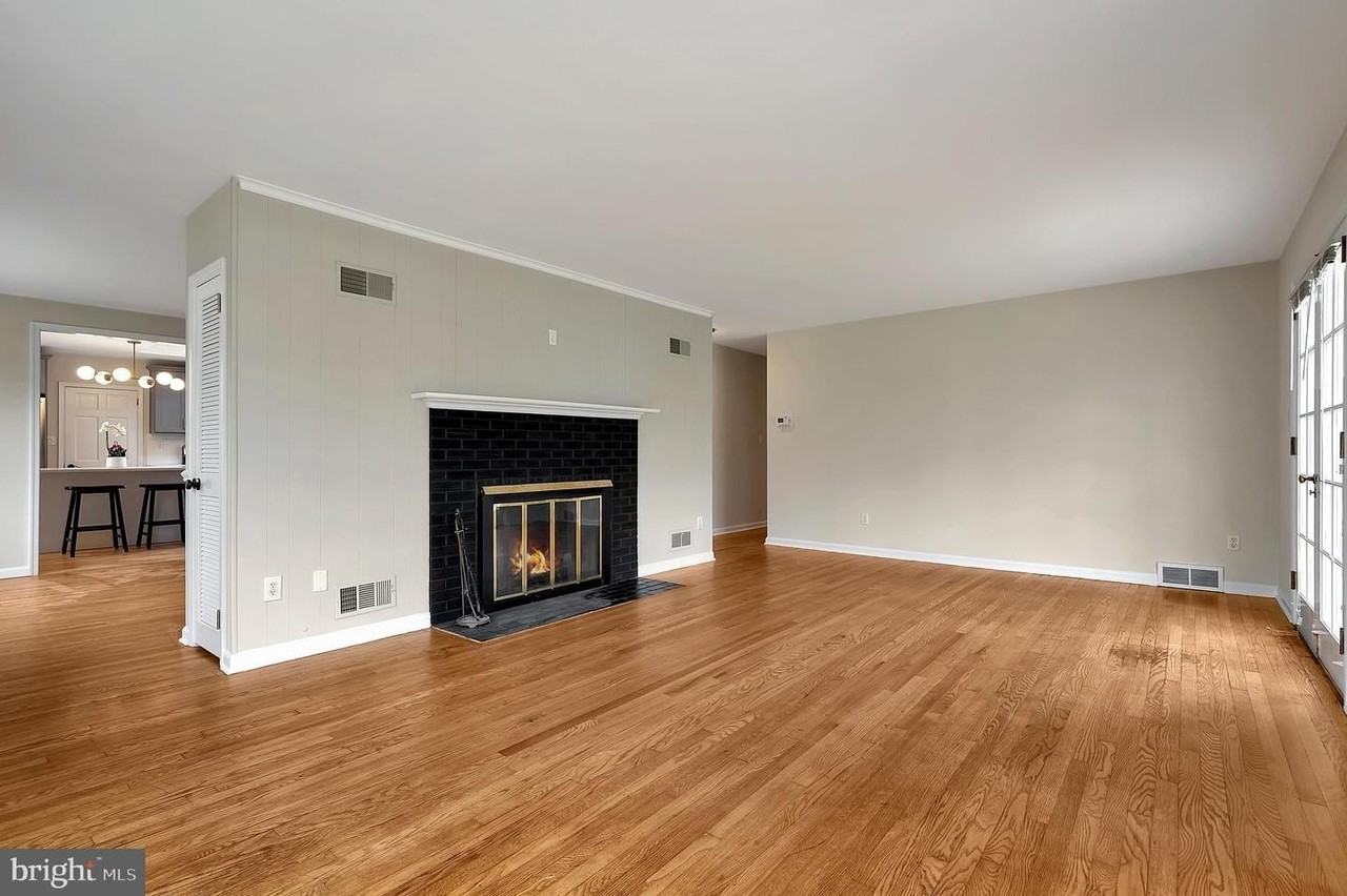 719 Halstead Rd - Photo 7 of 25
