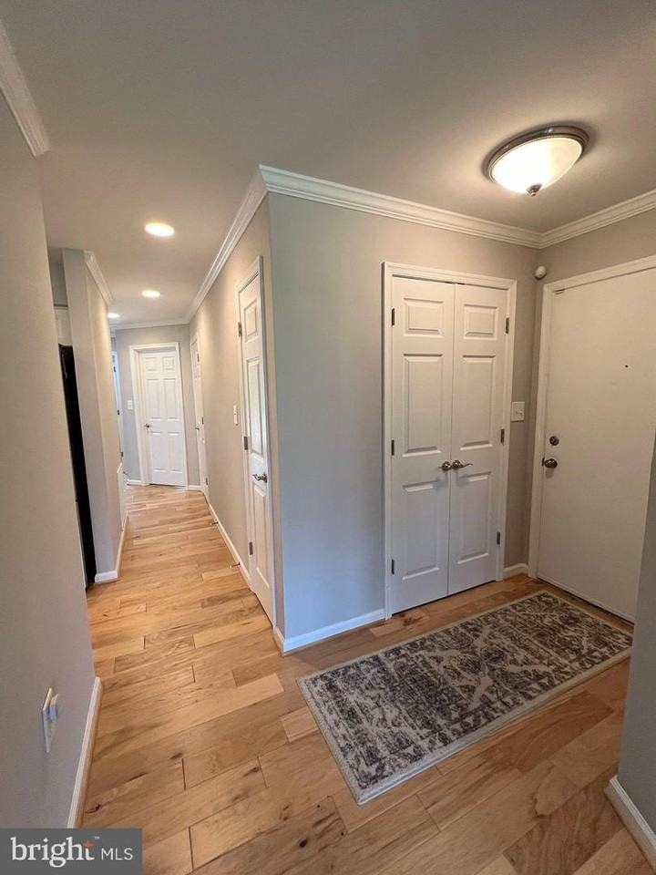 1129 Lake Heron Dr - Photo 4 of 24