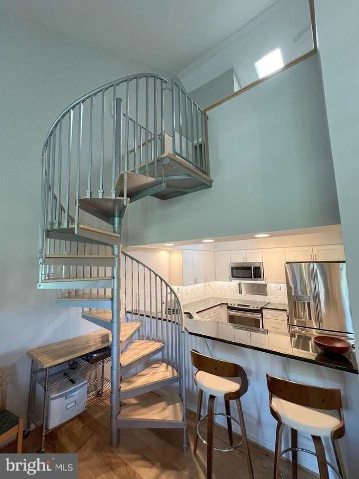 1129 Lake Heron Dr - Photo 6 of 24