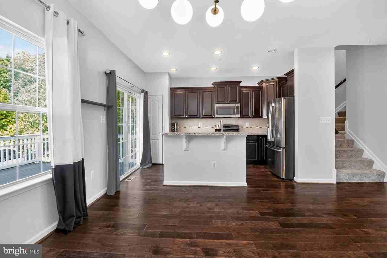 728 Millhouse Dr - Photo 2 of 28
