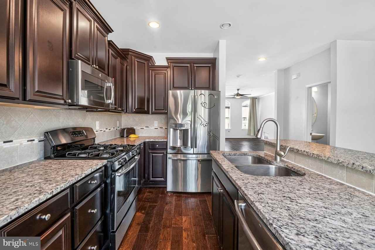 728 Millhouse Dr - Photo 4 of 28