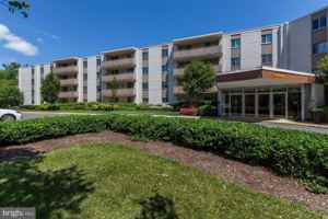 featured image of 7501 Democracy Blvd