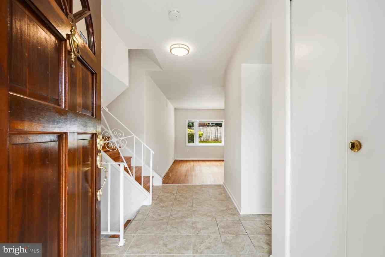 11840 Enid Dr - Photo 2 of 30