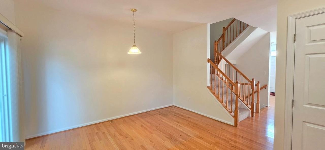 12723 Sullivan Ct - Photo 5 of 22