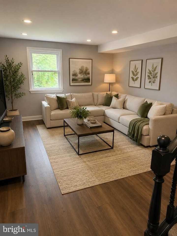 5155 Clacton Ave - Photo 2 of 10