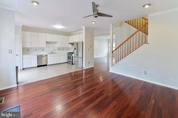 71 Versailles Blvd - Photo 4 of 15