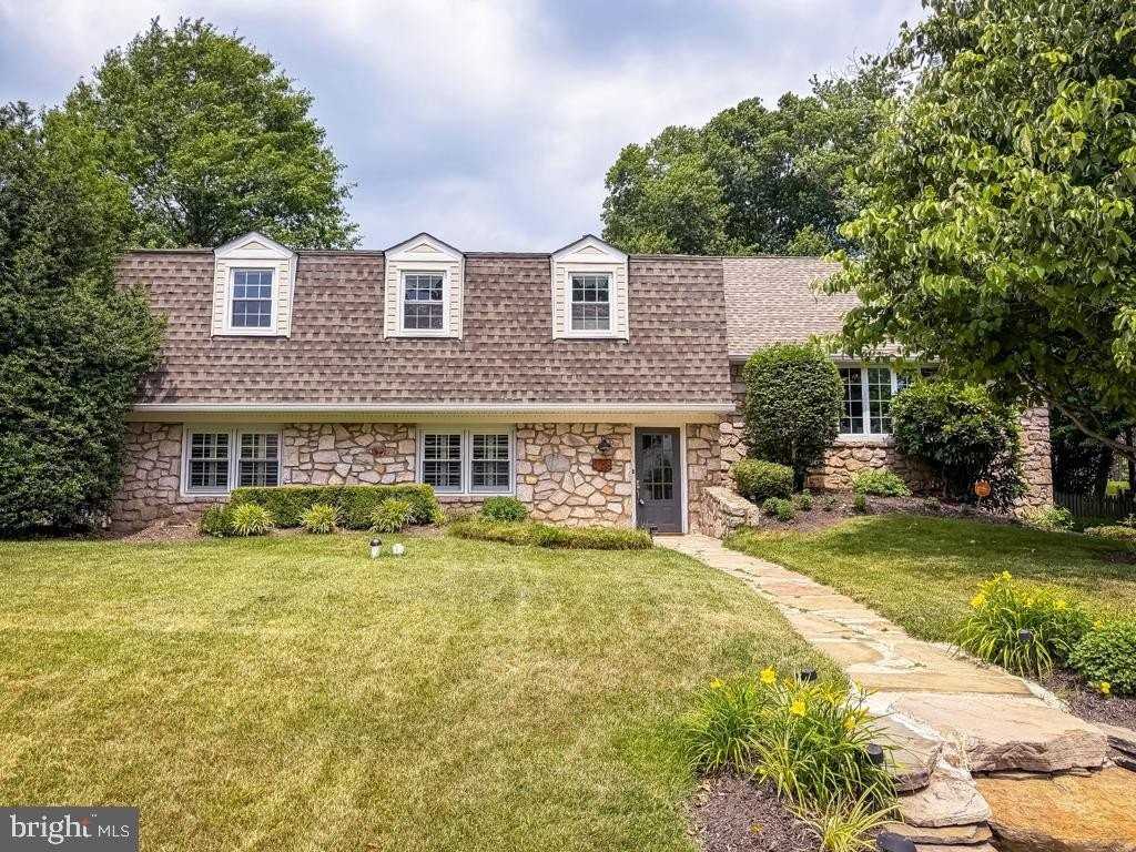 1168 Temple Dr