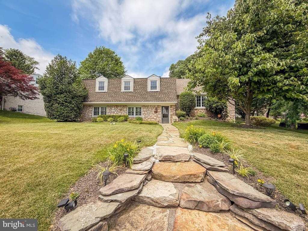 1168 Temple Dr - Photo 6 of 50