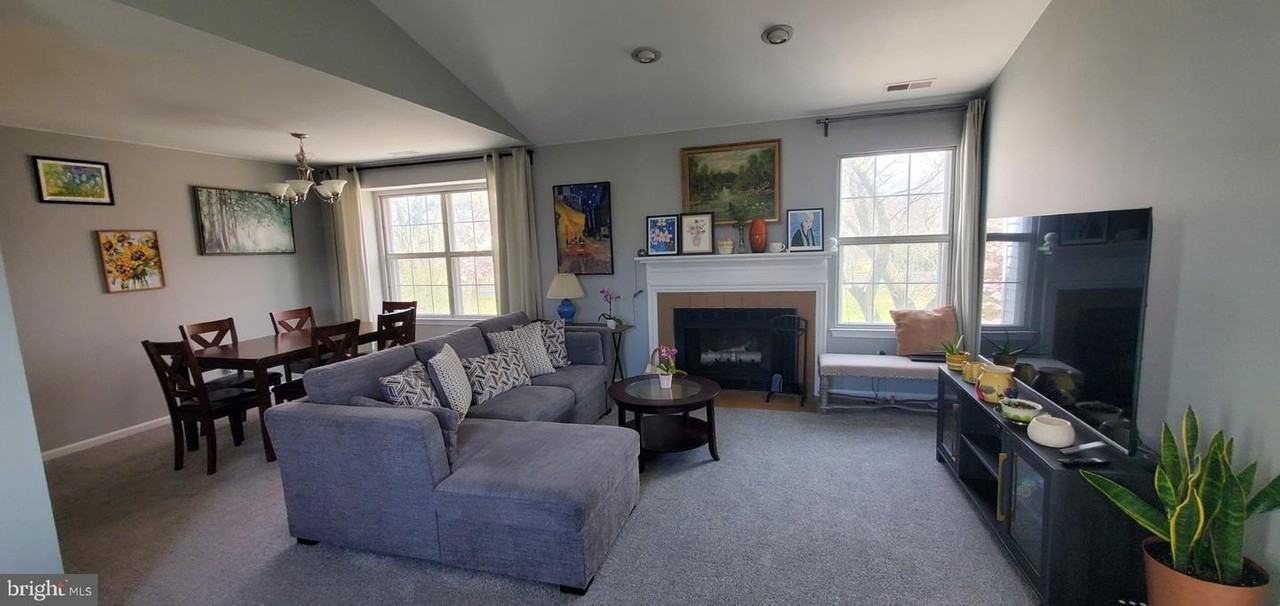 665-B Rose Hollow Dr - Photo 6 of 15