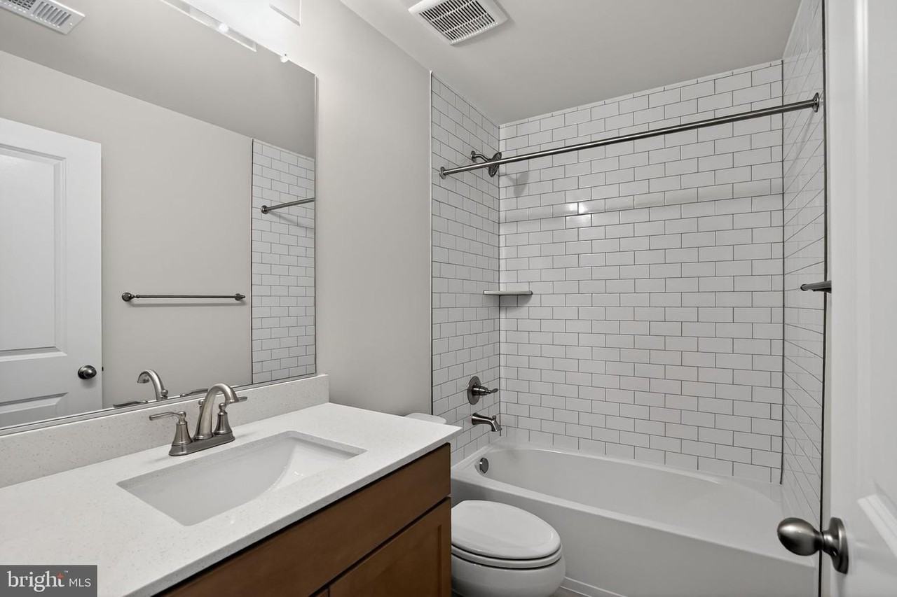 3612 Farr Ave - Photo 7 of 38