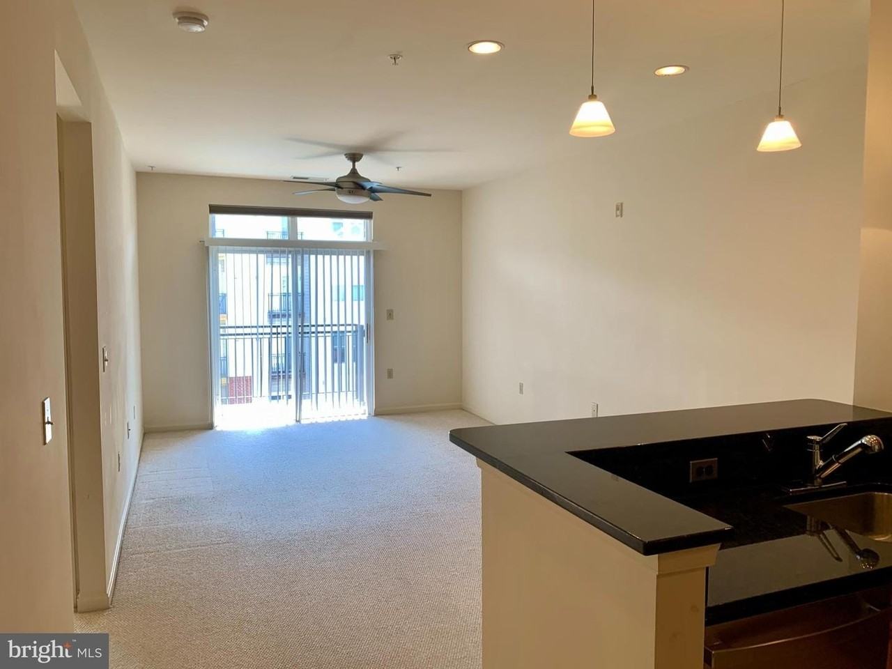 2655 Prosperity Ave - Photo 4 of 45