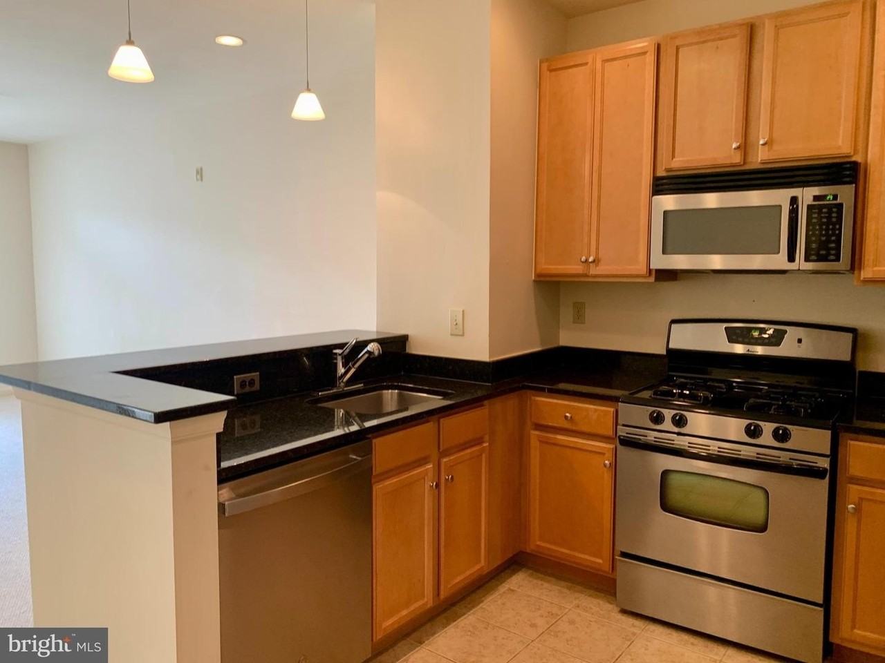 2655 Prosperity Ave - Photo 7 of 45