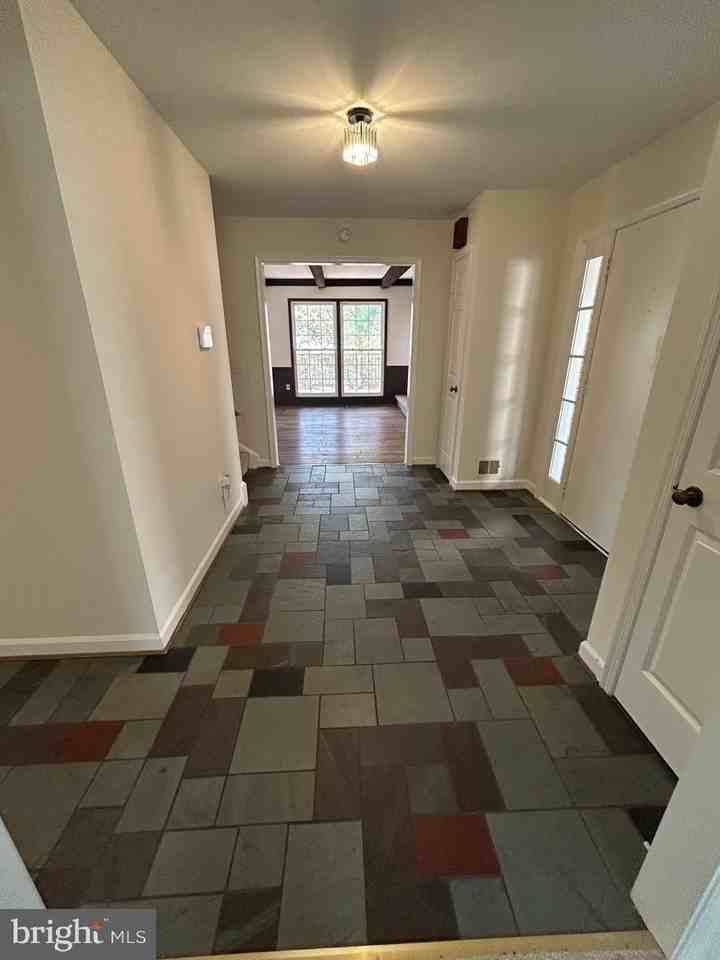 3816 Ridgelea Dr - Photo 2 of 25