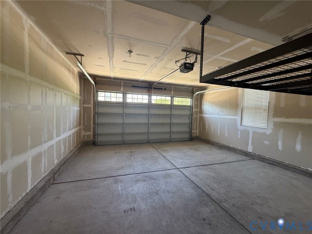 7983 Wistar Woods Ct - Photo 3 of 12