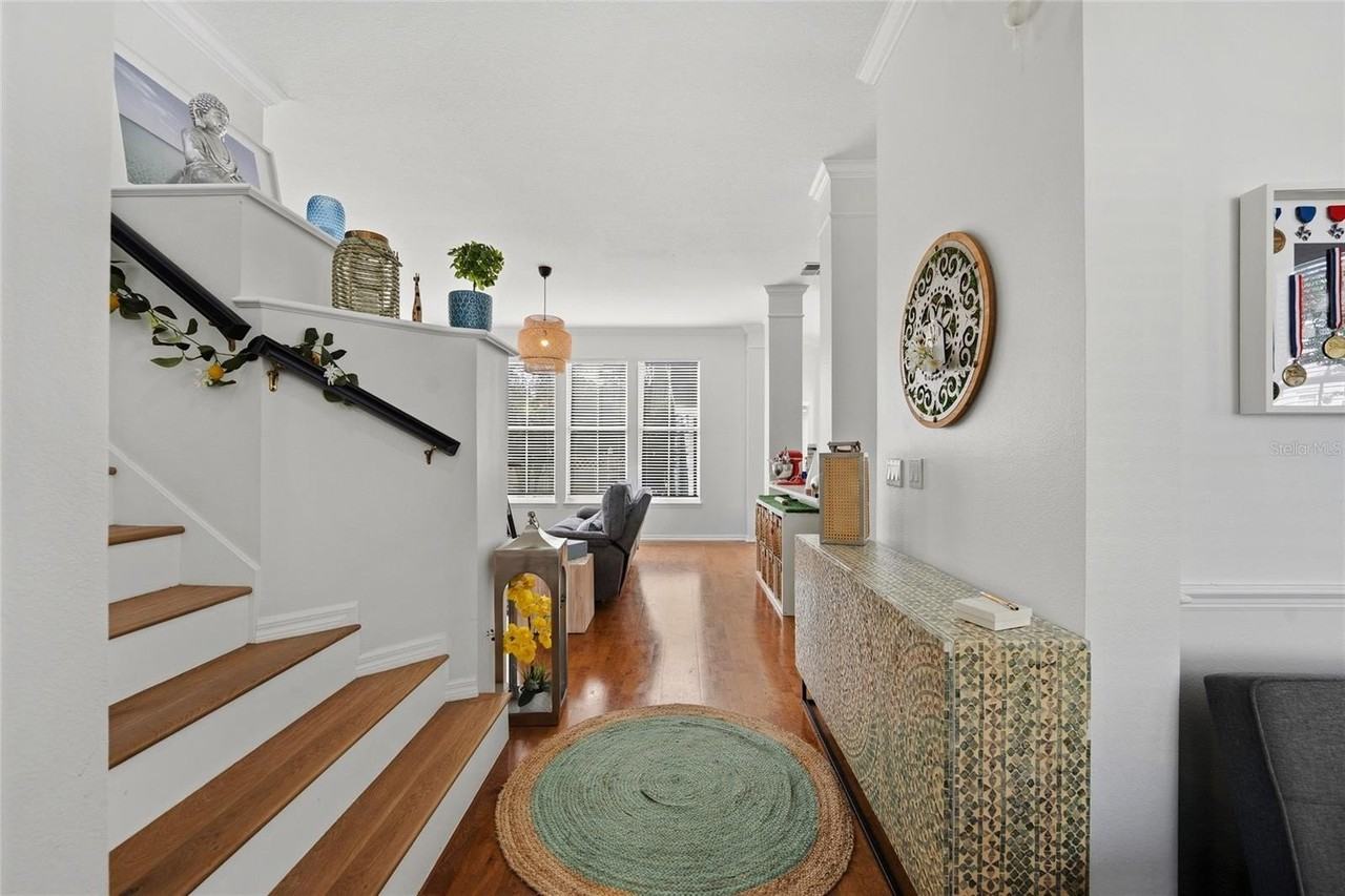 181 Longview Ave - Photo 2 of 37