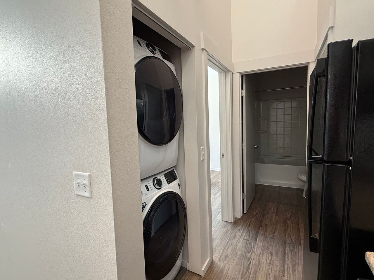 1026 W 1st St Unit C302 #C302 - Photo 4 of 11