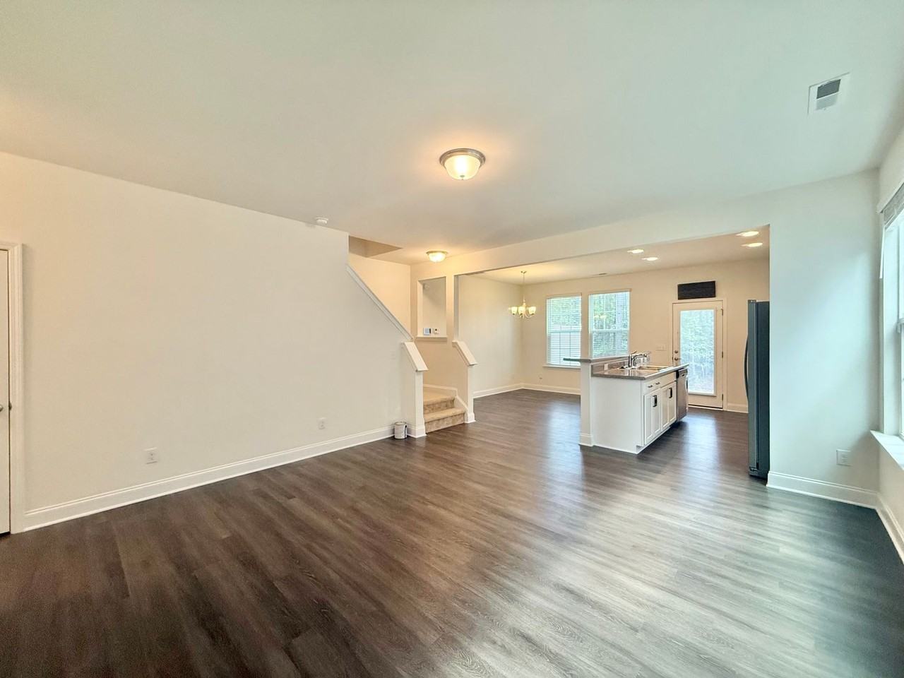 5724 Princess Curry Way - Photo 3 of 21