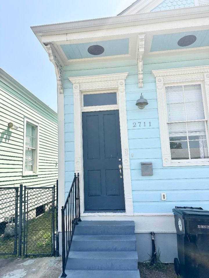 2711 3rd St - Photo 2 of 11