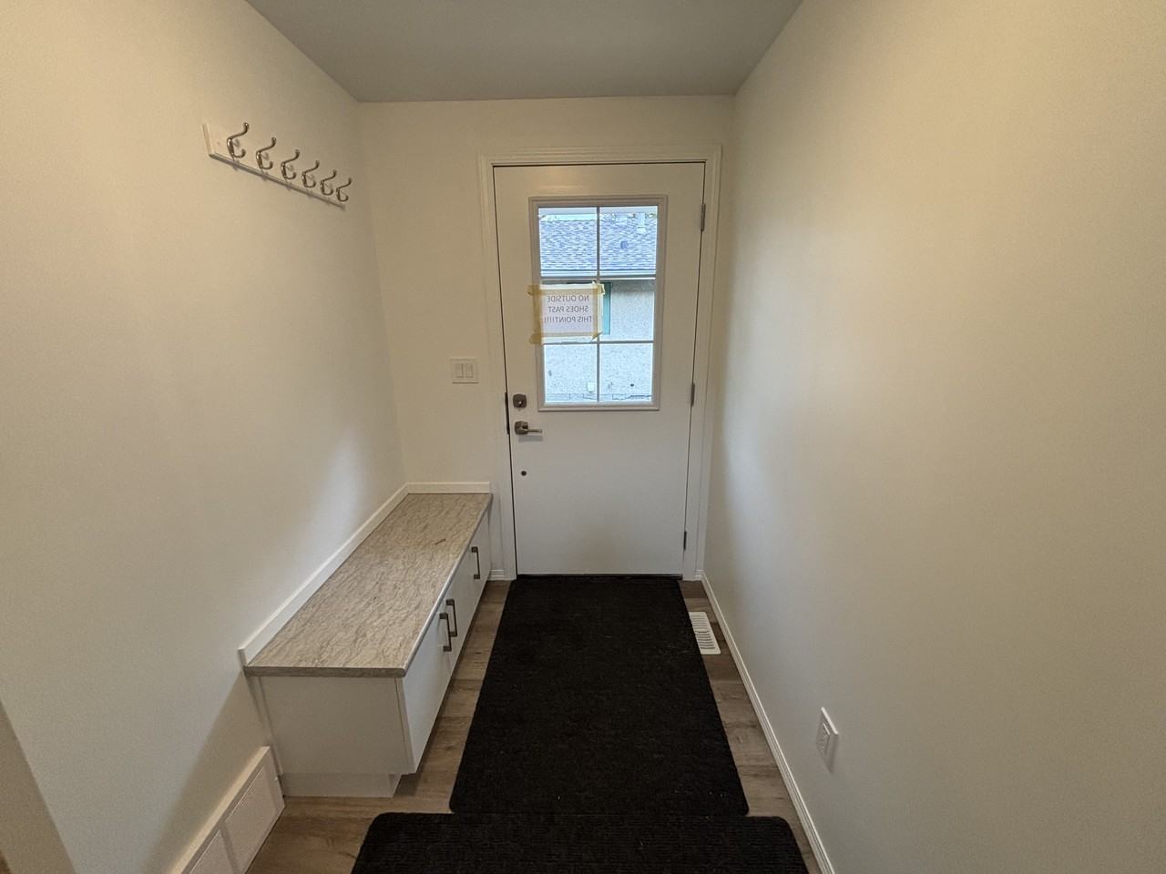 11936 47 St Nw - Photo 3 of 17