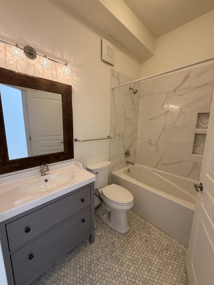 10411 122 St Nw - Photo 3 of 17