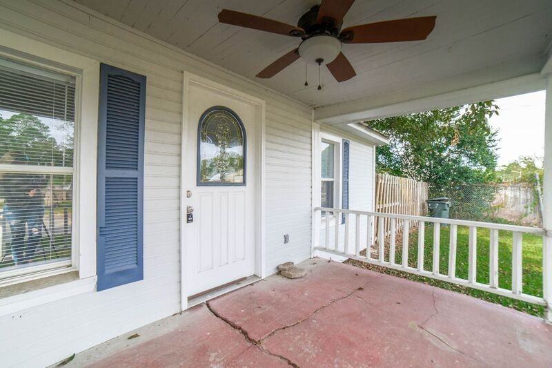 518 Railroad St - Photo 6 of 38