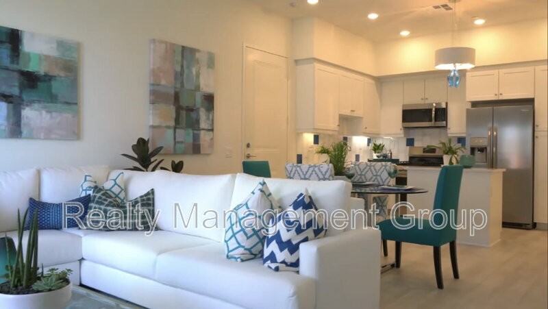 1445 Suwerte Ave #5 - Photo 3 of 30