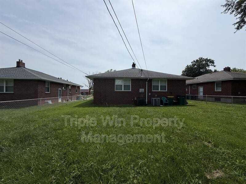 937 Chain Of Rocks Dr - Photo 6 of 23
