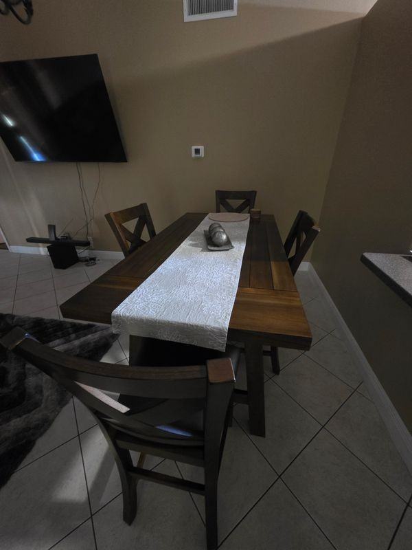 1073 Sw Dalton Ave - Photo 4 of 7