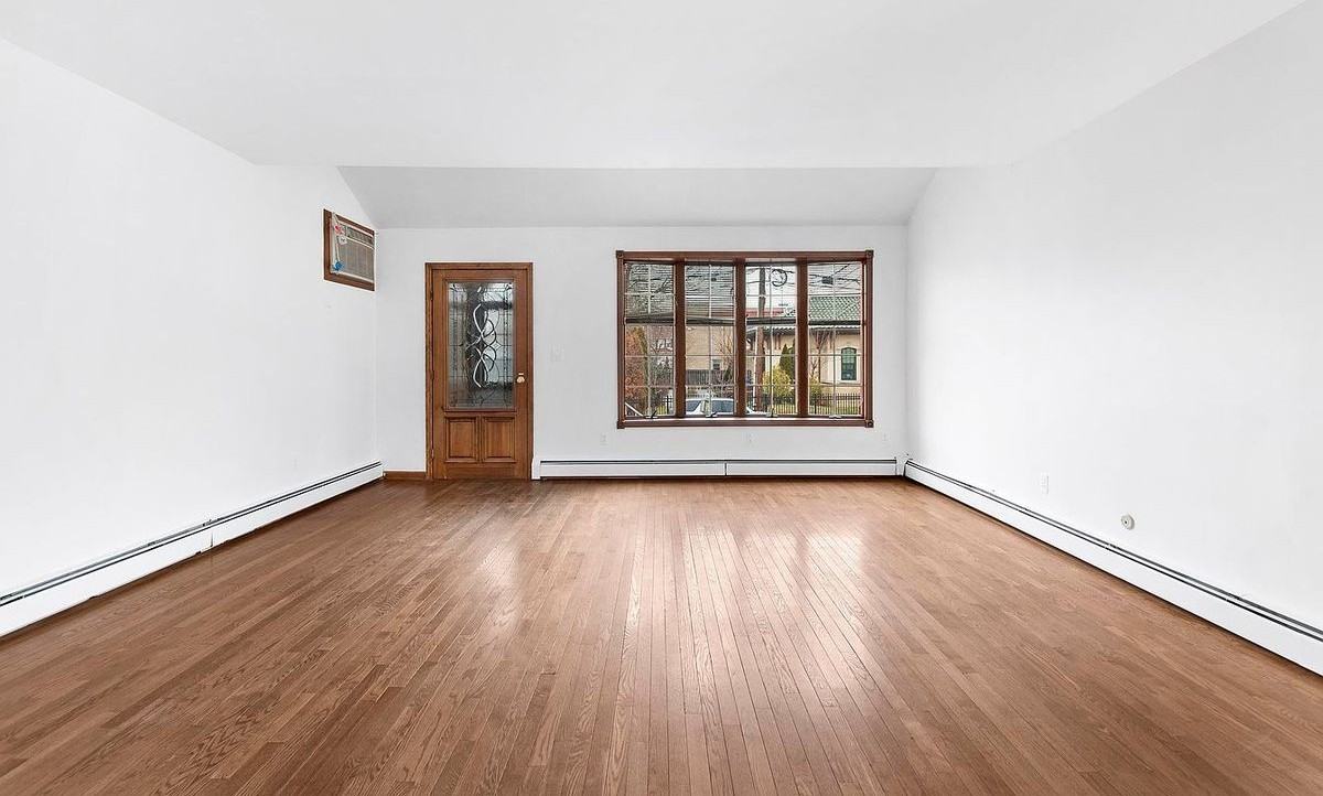 120 W 56th St - Photo 2 of 19