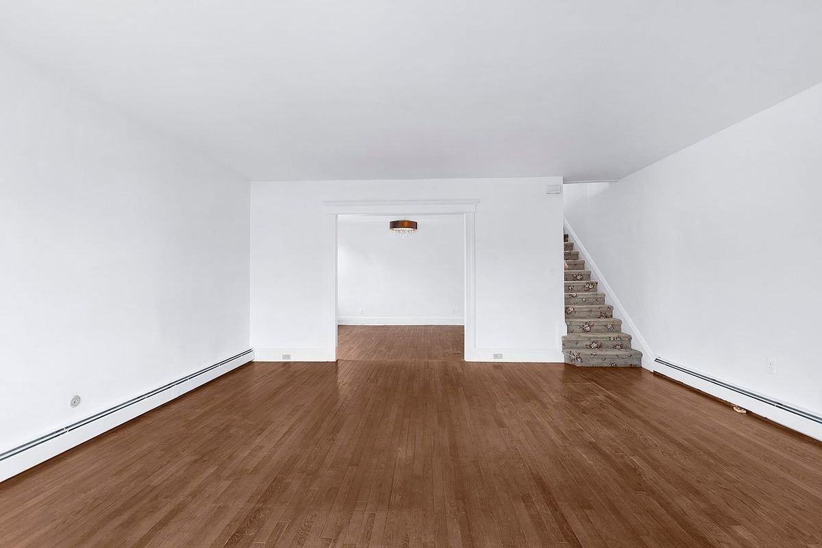 120 W 56th St - Photo 6 of 19