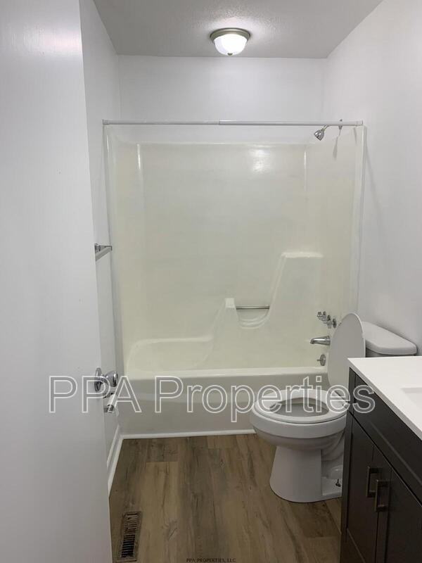 2707 Reynolds Park Rd - Photo 2 of 26