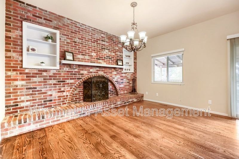 965 Wutheringhts Dr - Photo 5 of 12