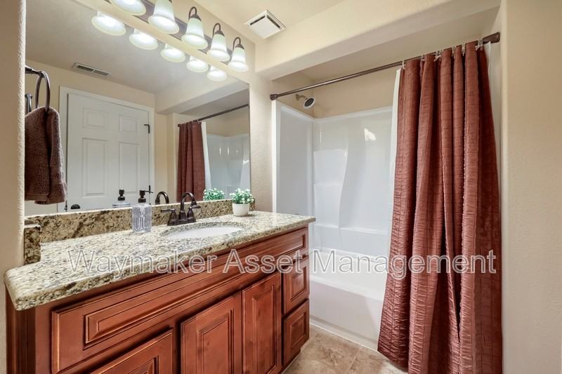 965 Wutheringhts Dr - Photo 7 of 12