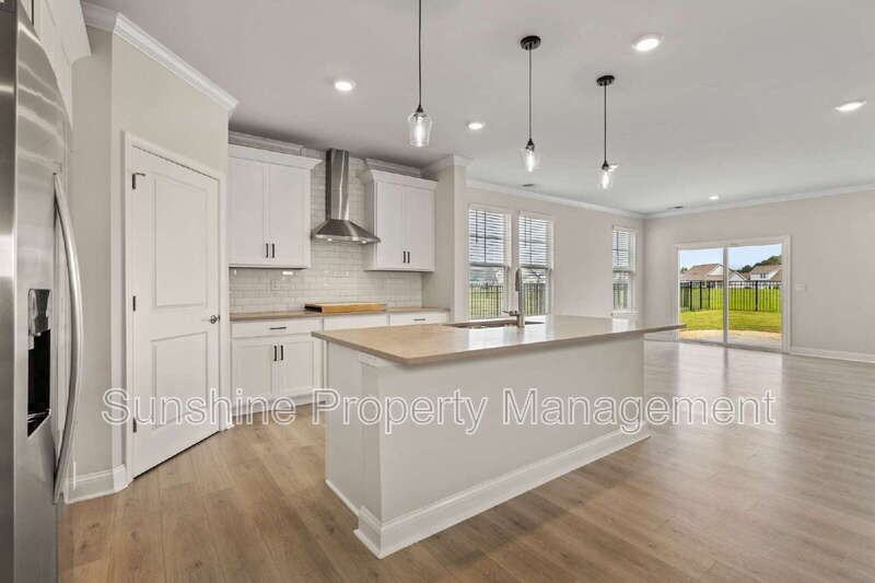 113 Royal Blackheath - Photo 3 of 16