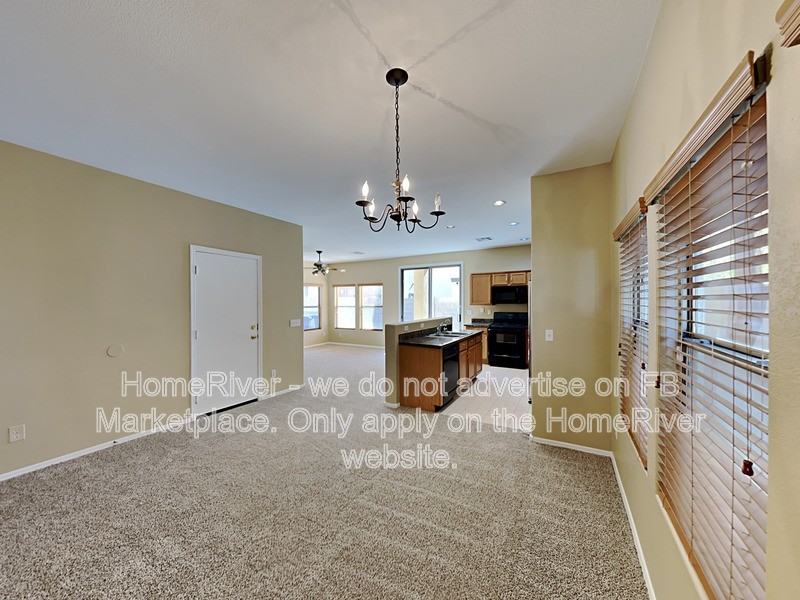 6435 W Sophie Ln - Photo 4 of 42