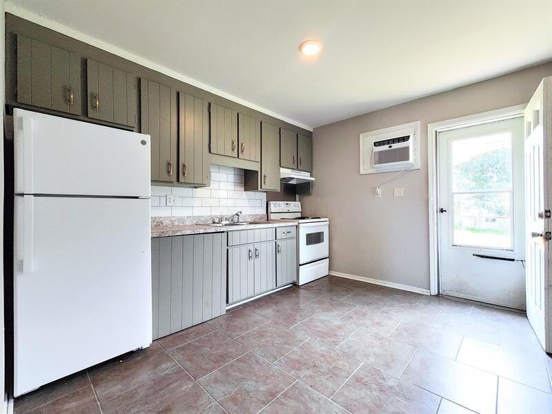 4421 Layola Ave - Photo 3 of 10
