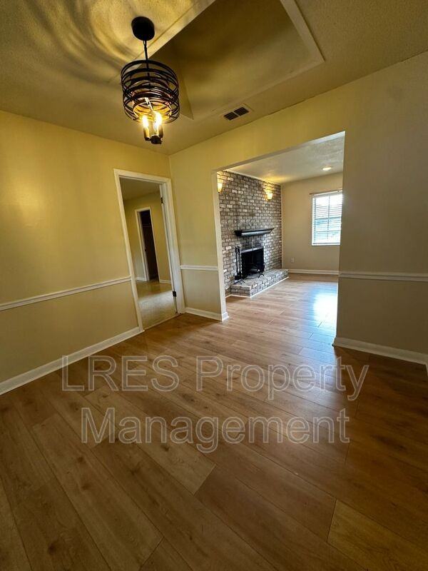 2719 Merrie Oaks Rd - Photo 4 of 46
