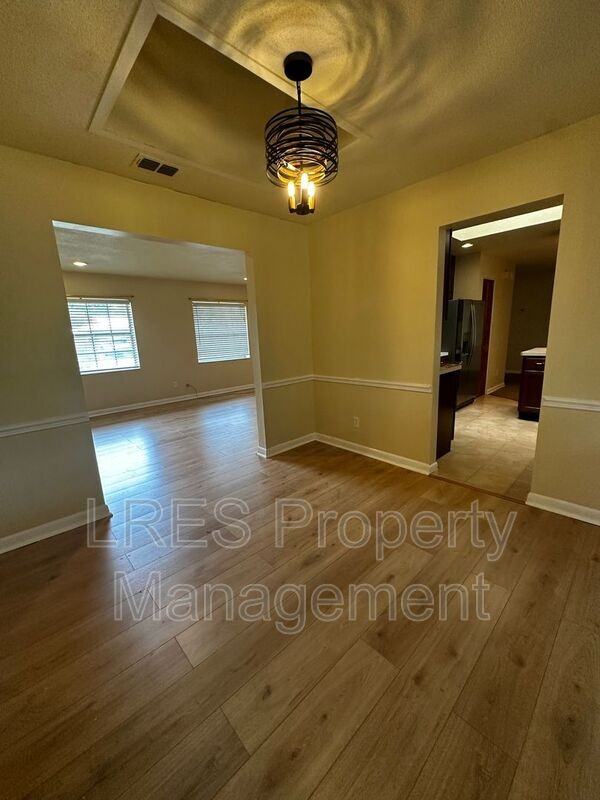 2719 Merrie Oaks Rd - Photo 5 of 46