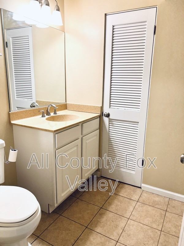 600 W Russell St #306 - Photo 7 of 13