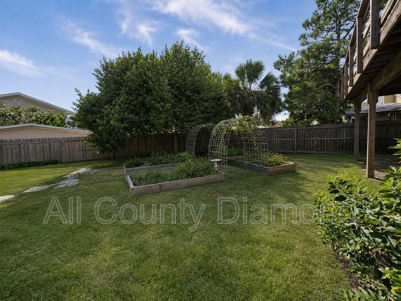 6009 Sunset Ave - Photo 4 of 24