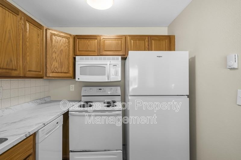 12315 112th Avenue Ct E #3 - Photo 4 of 30