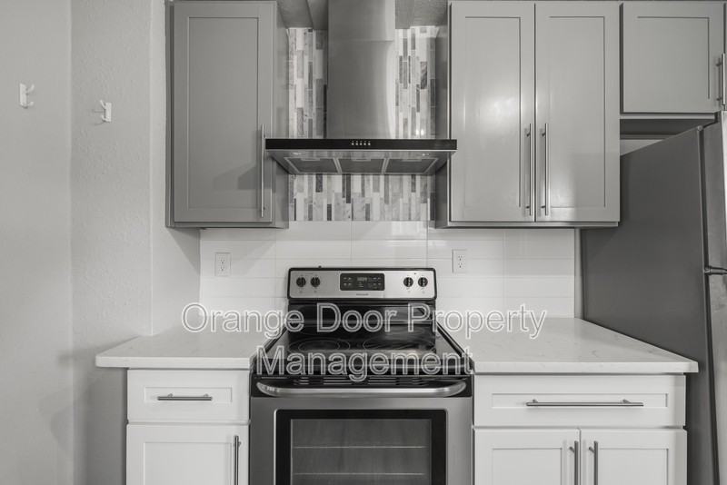 4024 S G St - Photo 4 of 39