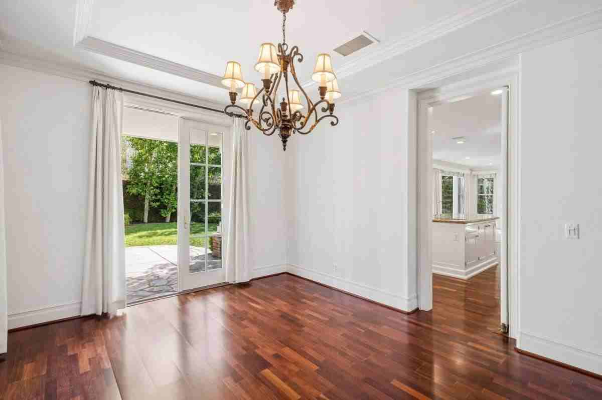 15 Jupiter Hills Dr - Photo 7 of 10