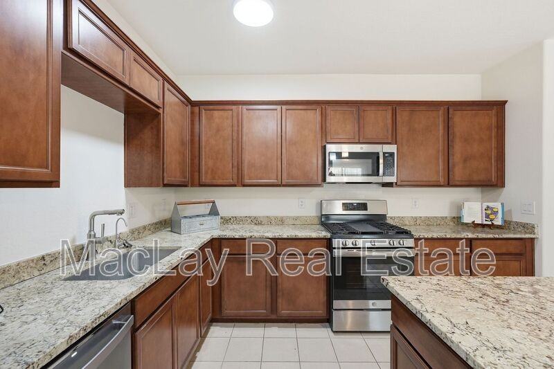 3173 N Excursion Ln - Photo 3 of 40